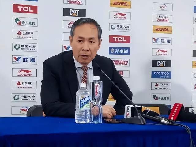 宝威体育app下载-上海让了2外援，北京为何还输了？许利民自揭短板 ，陈盈俊更直接